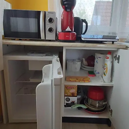 Vidra Apartman- Guest house *