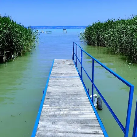 Vidra Apartman Zamardi - 60 Meters From Lake Balaton!