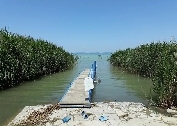 Vidra - 60 Meters From Balaton! Pensjonat Zamárdi